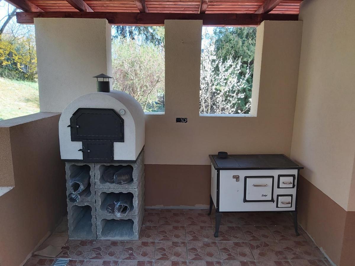 Var-Lak Vendeghaz Szendro Exteriör bild