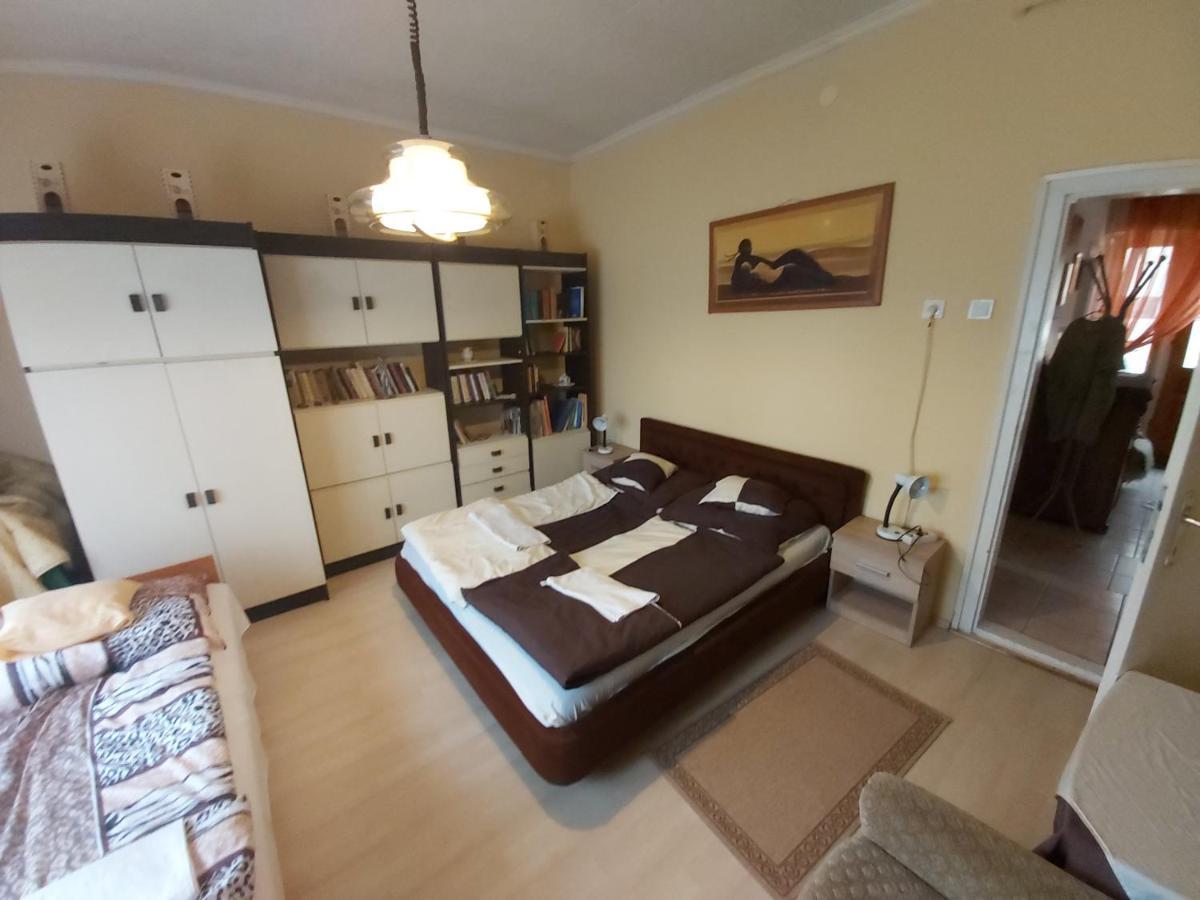 Var-Lak Vendeghaz Szendro Exteriör bild