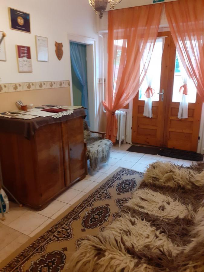 Var-Lak Vendeghaz Szendro Exteriör bild